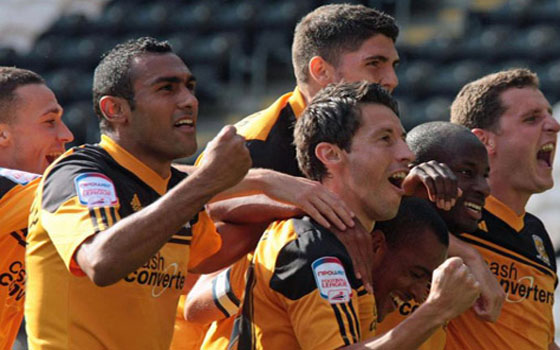   مصر اليوم - الصحافة الإنكليزية تشيد بقدرات أحمد المحمدي في البريميرليغ وتصفه بـ بيكهام مصر